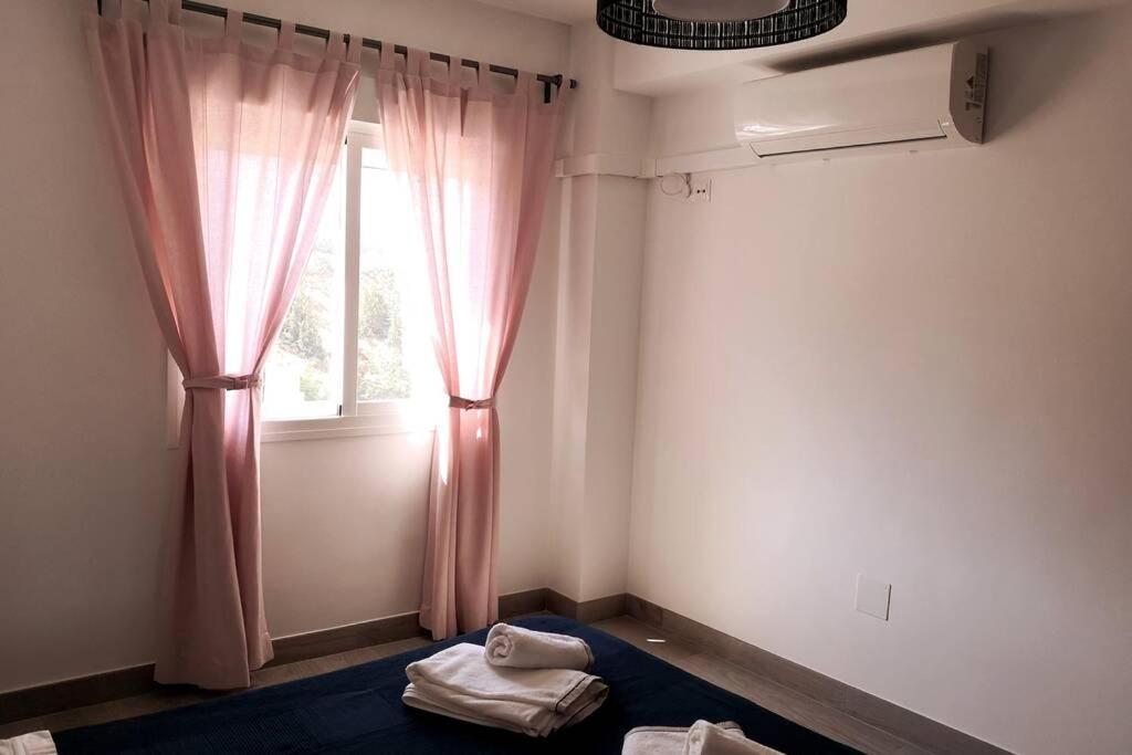 Confortable Y Luminoso Piso 5 Camas 马拉加 外观 照片