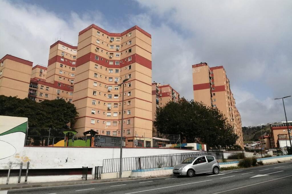 Confortable Y Luminoso Piso 5 Camas 马拉加 外观 照片