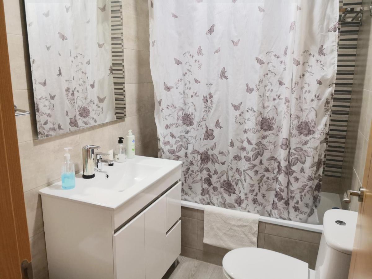 Confortable Y Luminoso Piso 5 Camas 马拉加 外观 照片